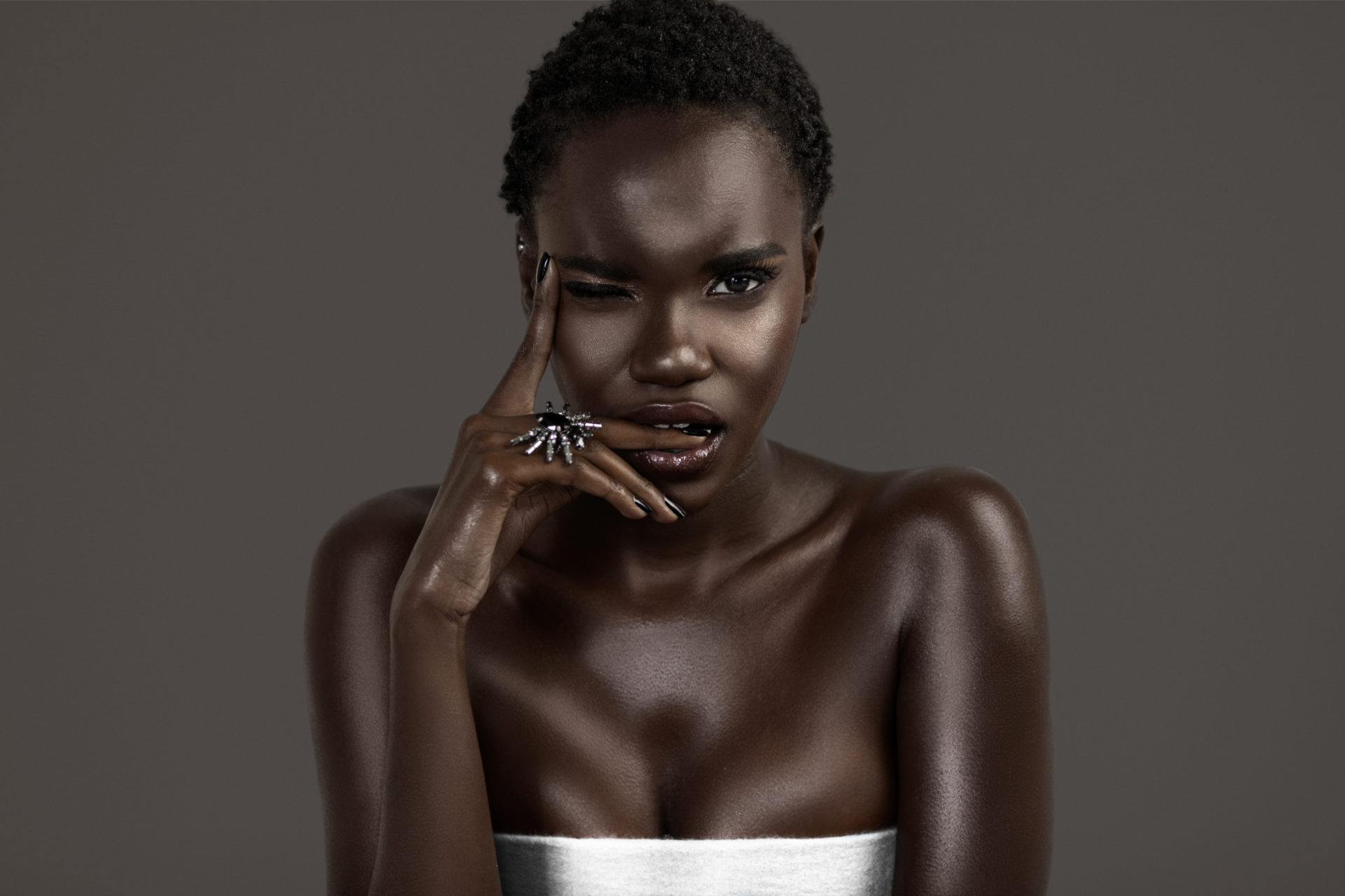 Biting Clean & Serene Black Lady In Black Jewelry